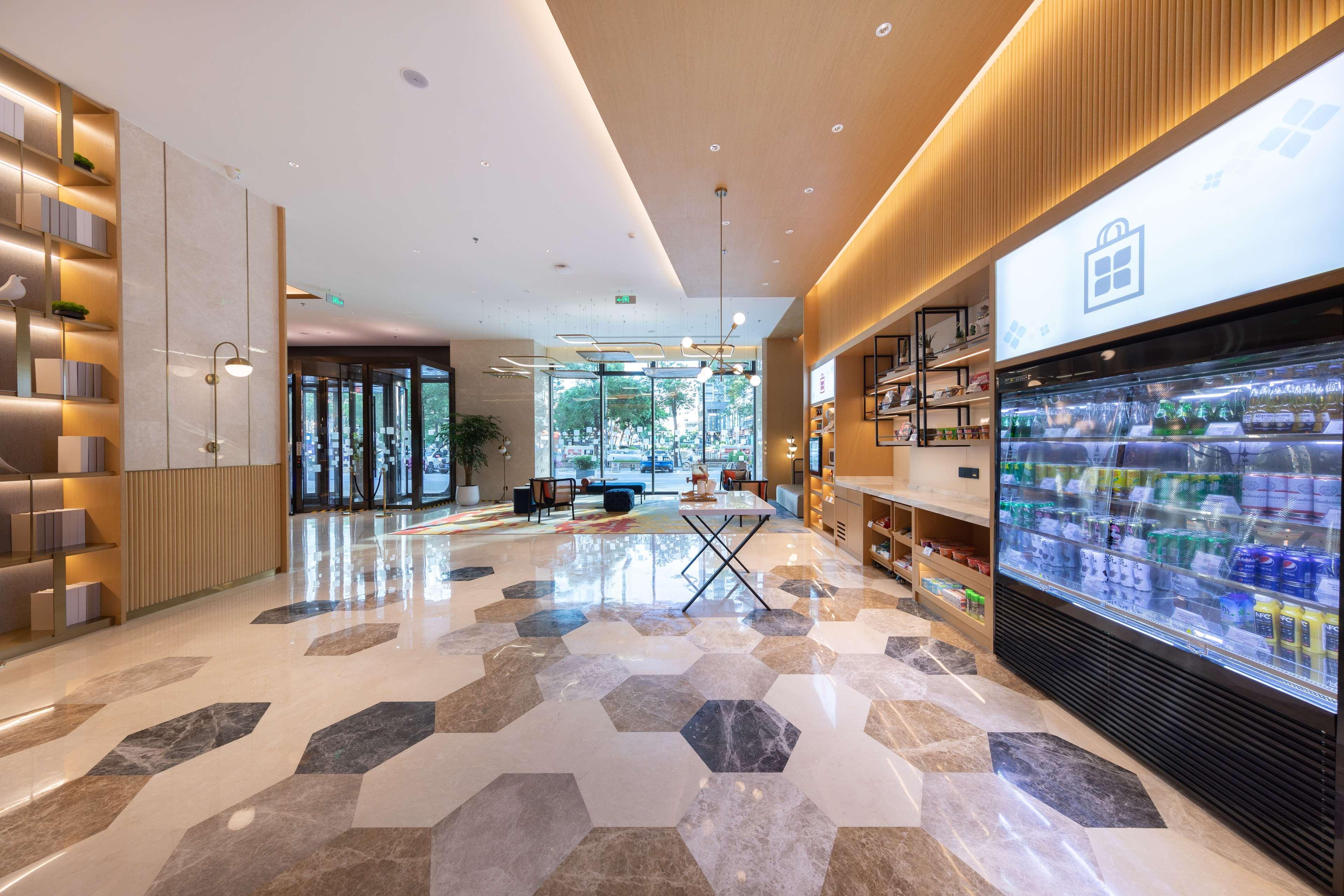 Hilton Garden Inn Shenzhen Nanshan Avenue Exterior photo