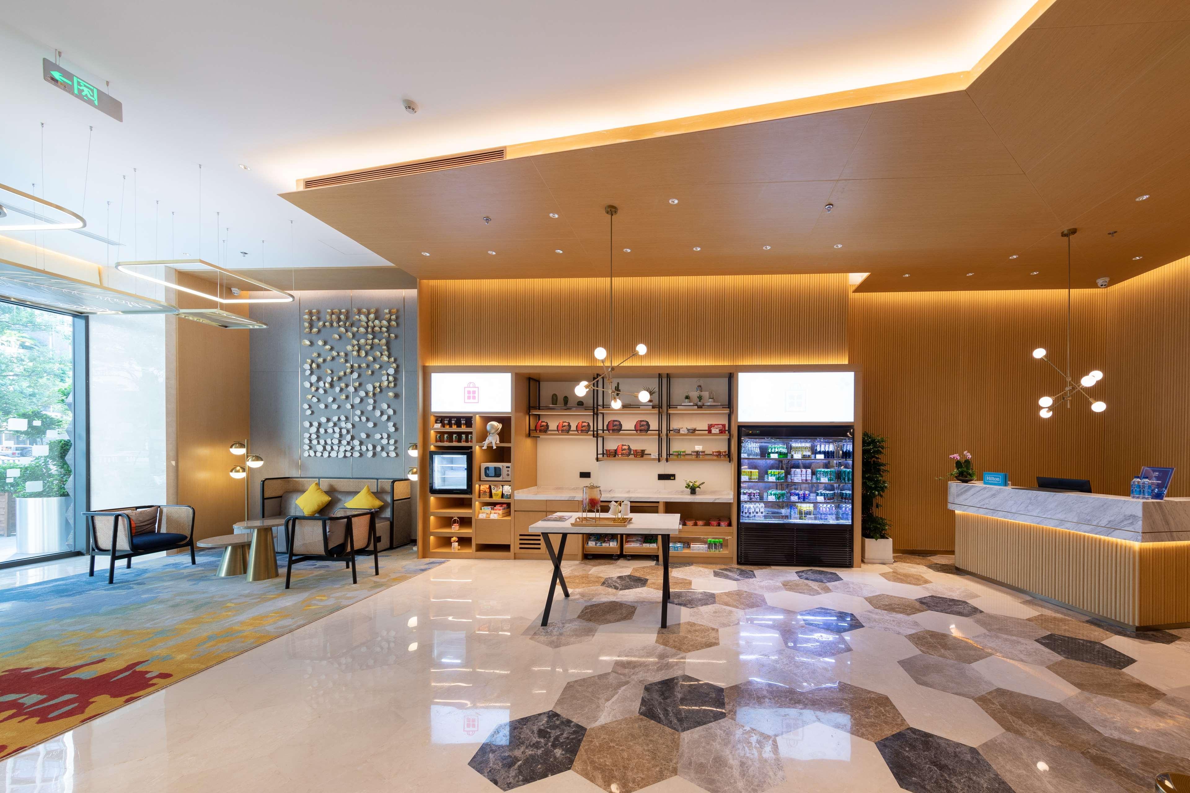 Hilton Garden Inn Shenzhen Nanshan Avenue Exterior photo