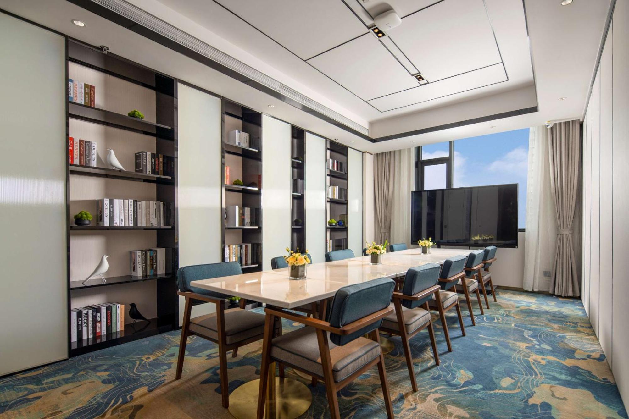 Hilton Garden Inn Shenzhen Nanshan Avenue Exterior photo