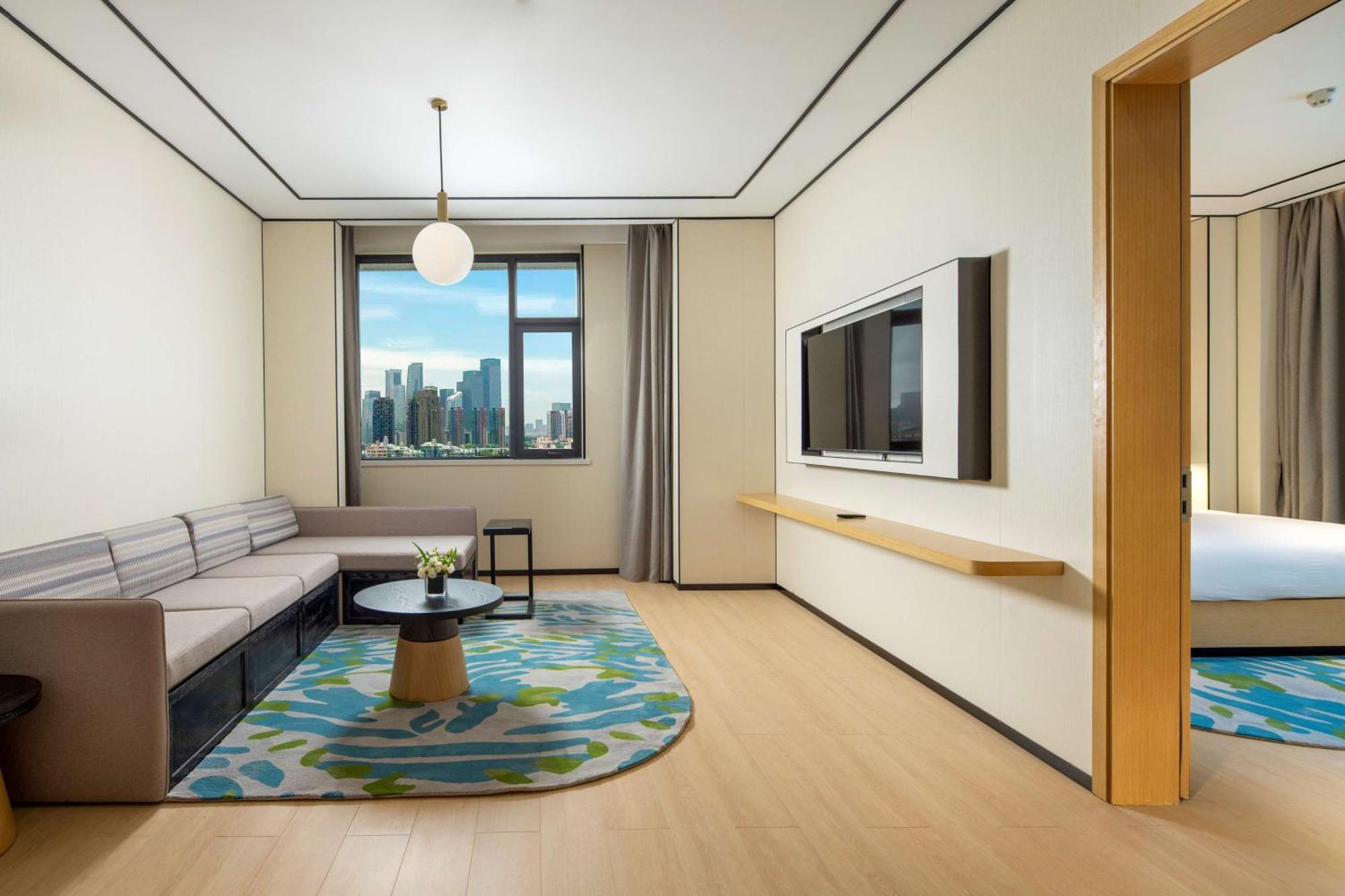 Hilton Garden Inn Shenzhen Nanshan Avenue Exterior photo